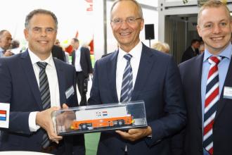 Launch of VDL AGV in mixed traffic at Transport Logistic Munich