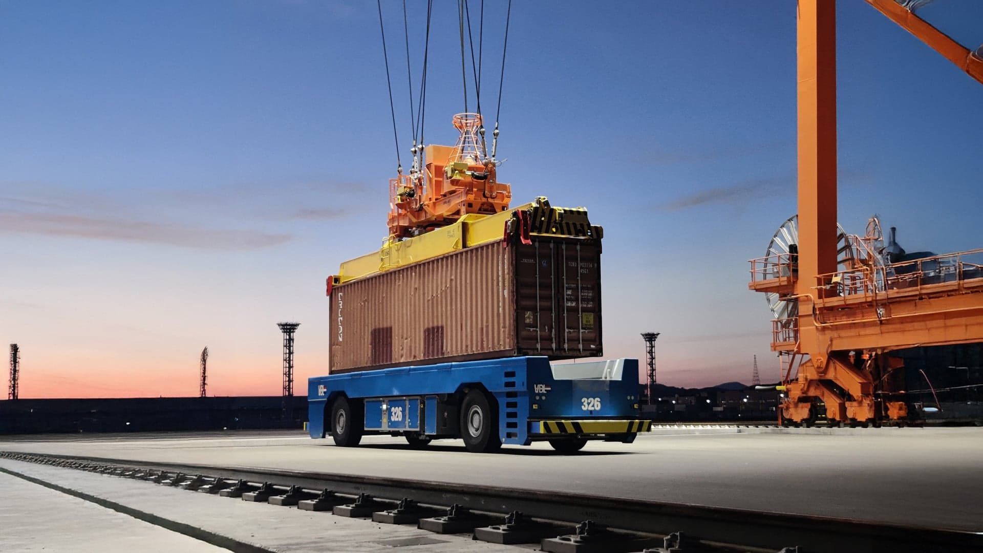 LEADING SUPPLIER OF 
AUTOMATED TRANSPORT SOLUTIONS